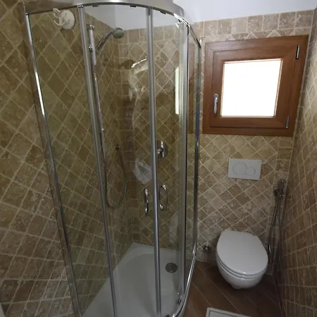 Orchidea - Indipendente Con Giardino Privato *